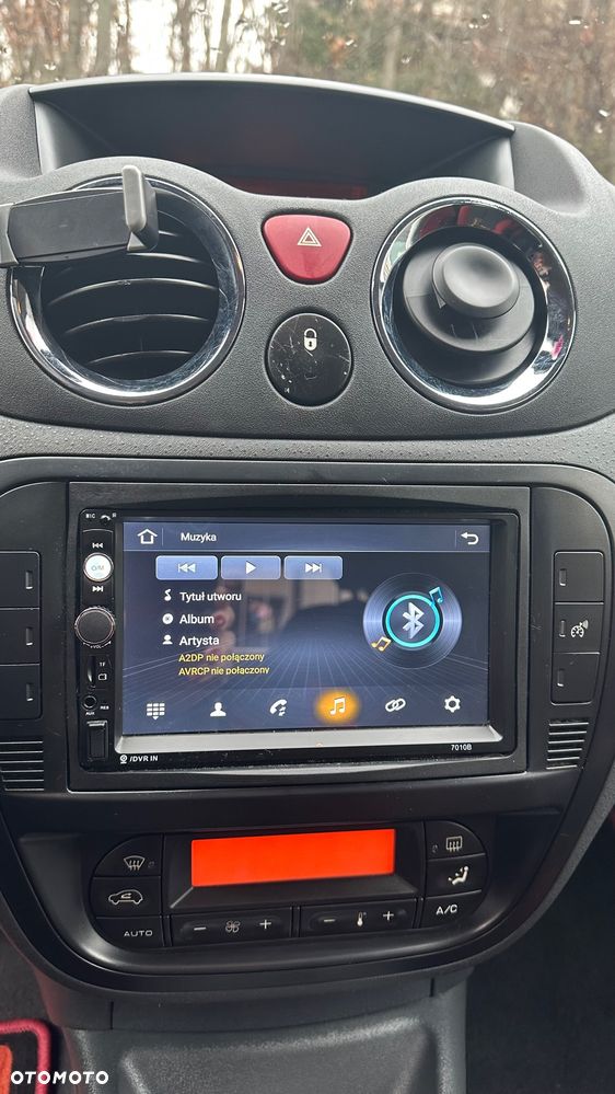 Citroën C2 1.4 VTR - 11