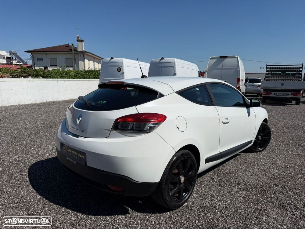 Renault Mégane Coupe 1.5 dCi Dynamique CO2 Champion - 4
