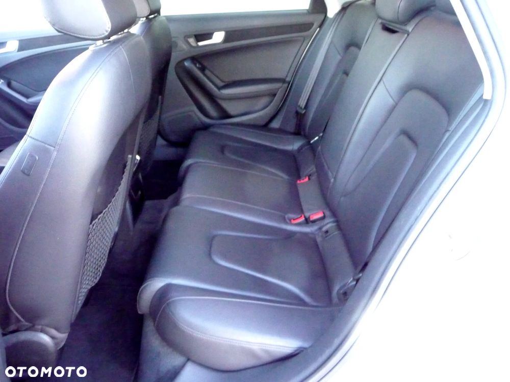 Audi A4 Limousine - 35