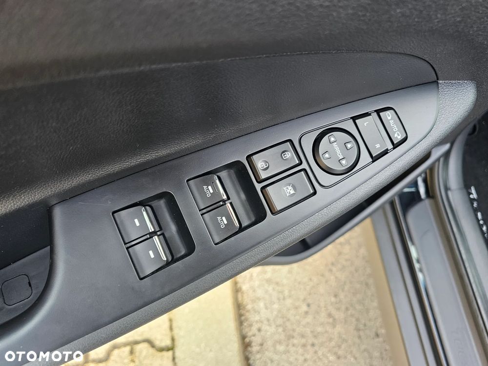 Hyundai Tucson 1.6 GDI BlueDrive GO 2WD - 30