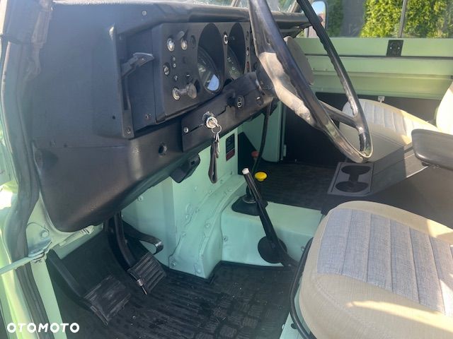 Land Rover Inny - 13