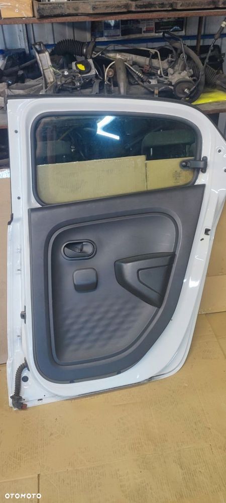 RENAULT TWINGO III 14-18r. DRZWI TYŁ TYLNE PRAWE KOMPLETNE DVQNJ - 5