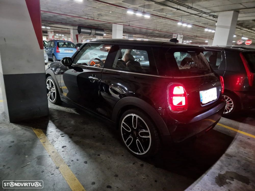 MINI 3 Portas One D - 24