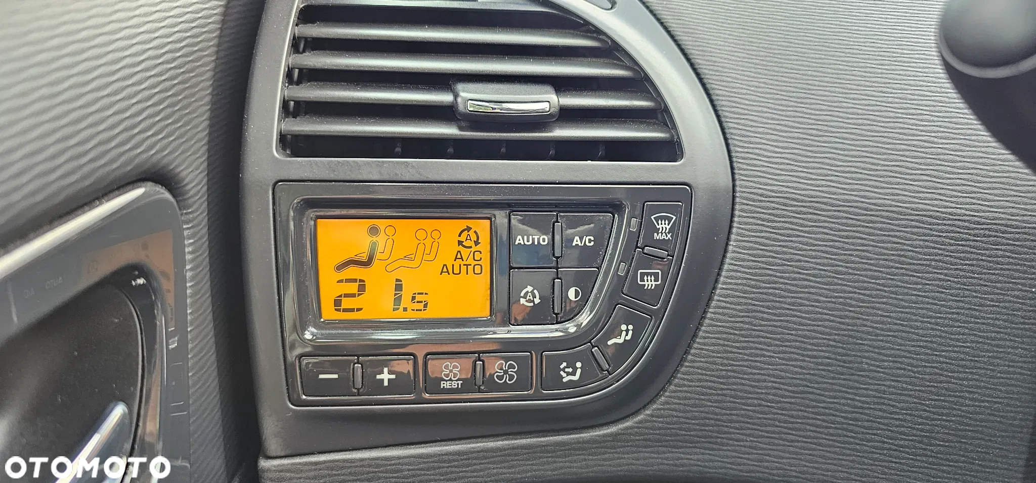 Citroën C4 Picasso 2.0 16V Exclusive - 15