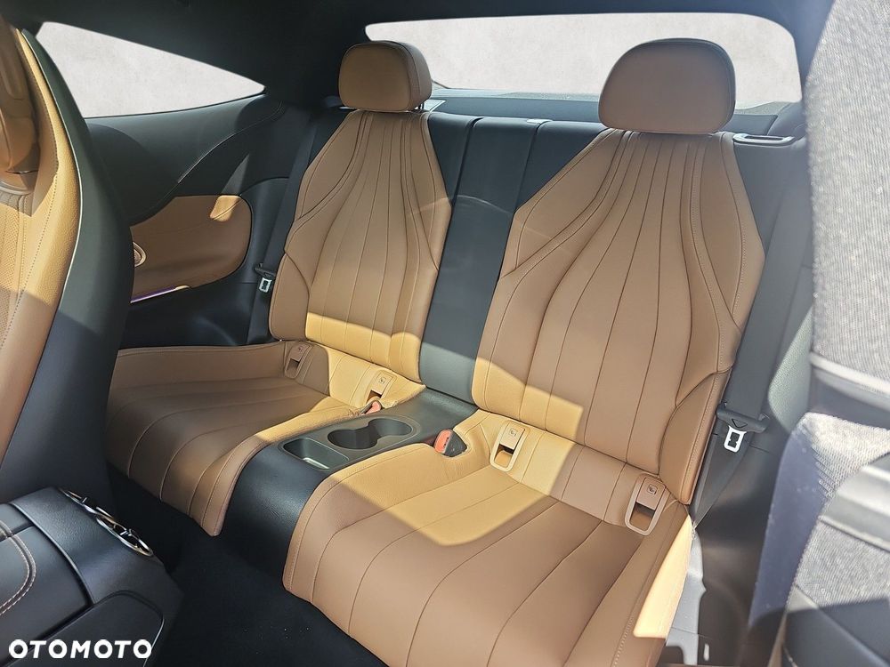 Mercedes-Benz CLE - 12