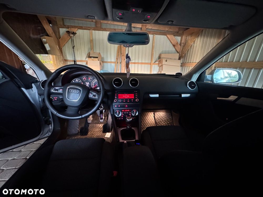 Audi A3 Sportback 2.0 TDI DPF Ambiente - 15