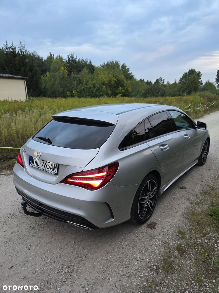Mercedes-Benz CLA 180 7G-DCT AMG Line - 4
