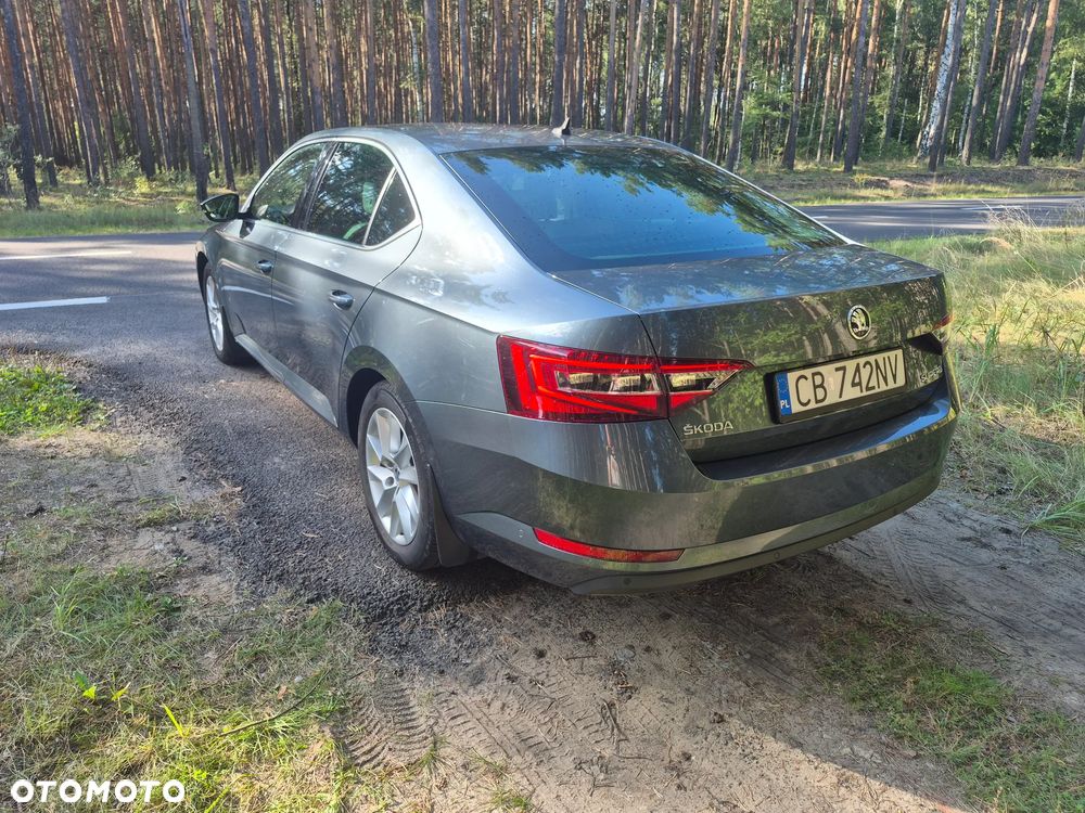 Skoda Superb 1.8 TSI Style DSG - 5