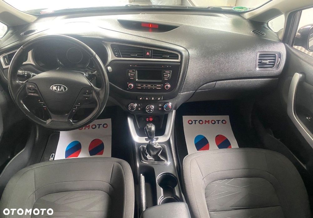 Kia Ceed - 15