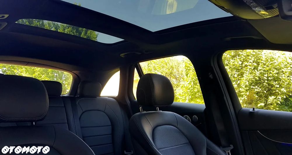 Mercedes-Benz GLC 220 d 4Matic 9G-TRONIC AMG Line - 28