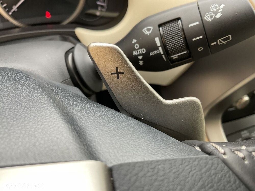 Lexus NX 300 F Impression AWD - 25