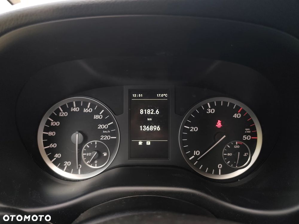 Mercedes-Benz Vito Mixto 447.701 - 23