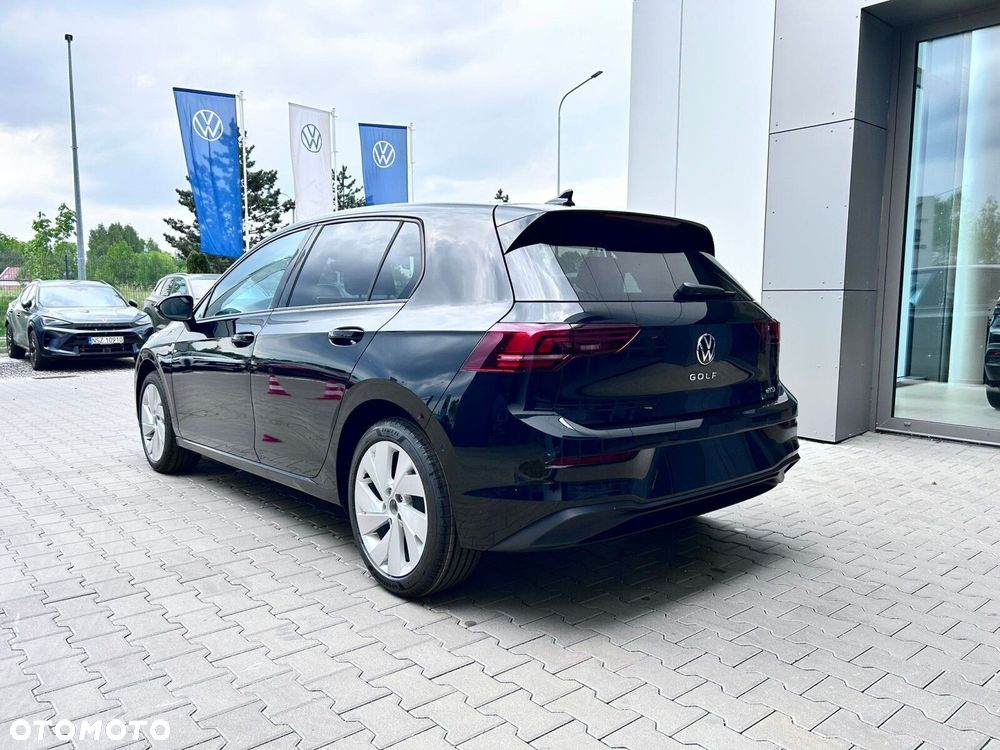 Volkswagen Golf - 5