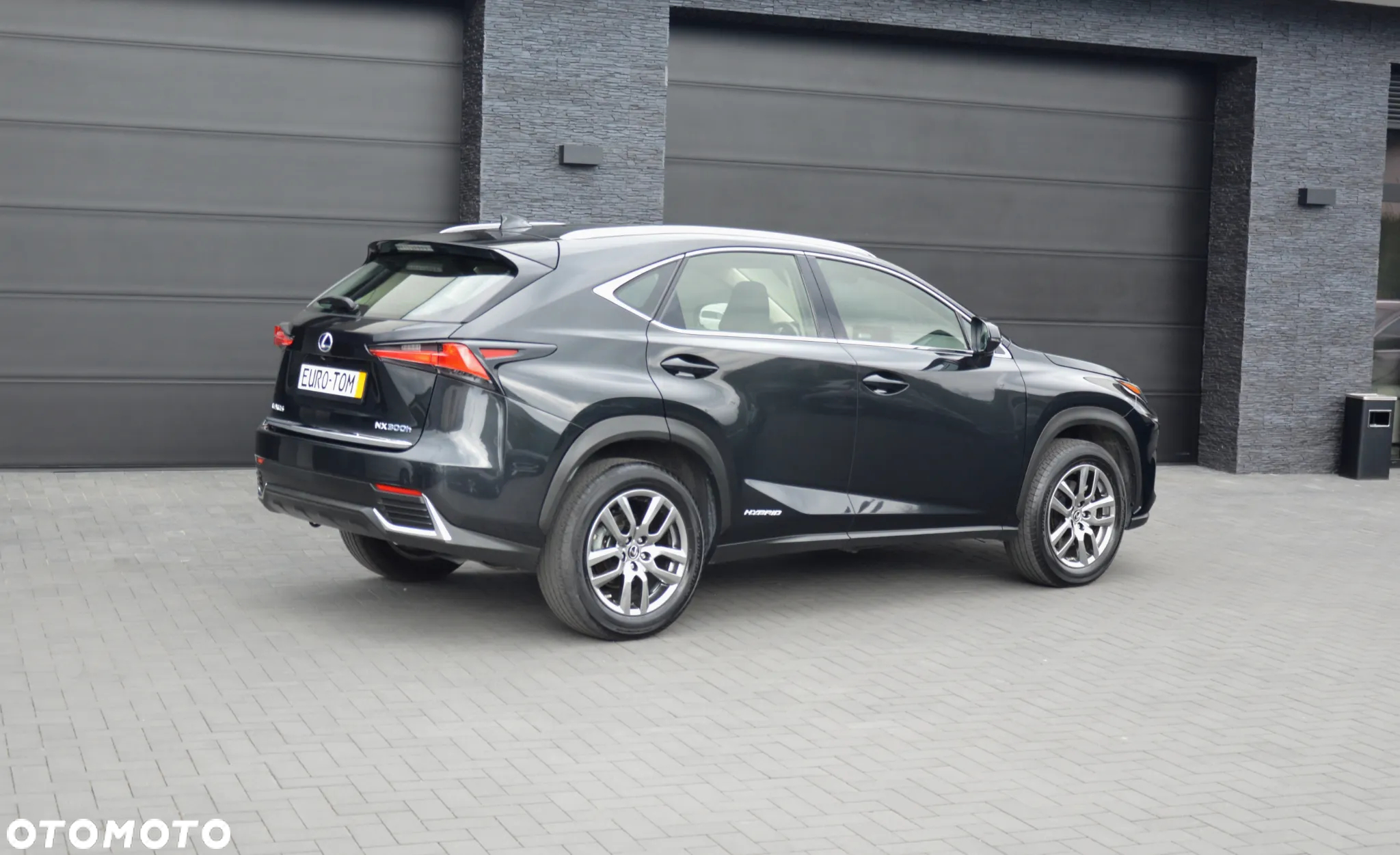 Lexus NX 300h - 7