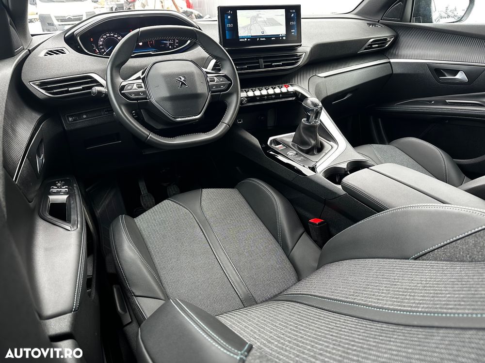 Peugeot 5008 PureTech 130 Stop & Start Allure Pack - 31