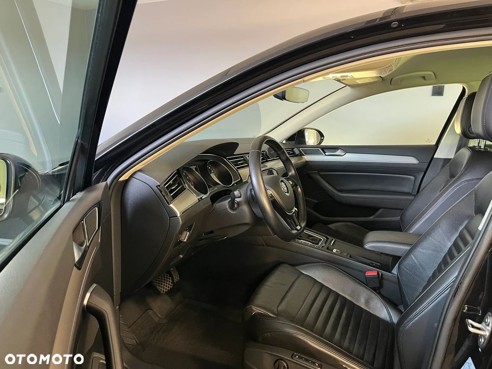 Volkswagen Passat 2.0 TSI 4Mot Highline DSG - 13