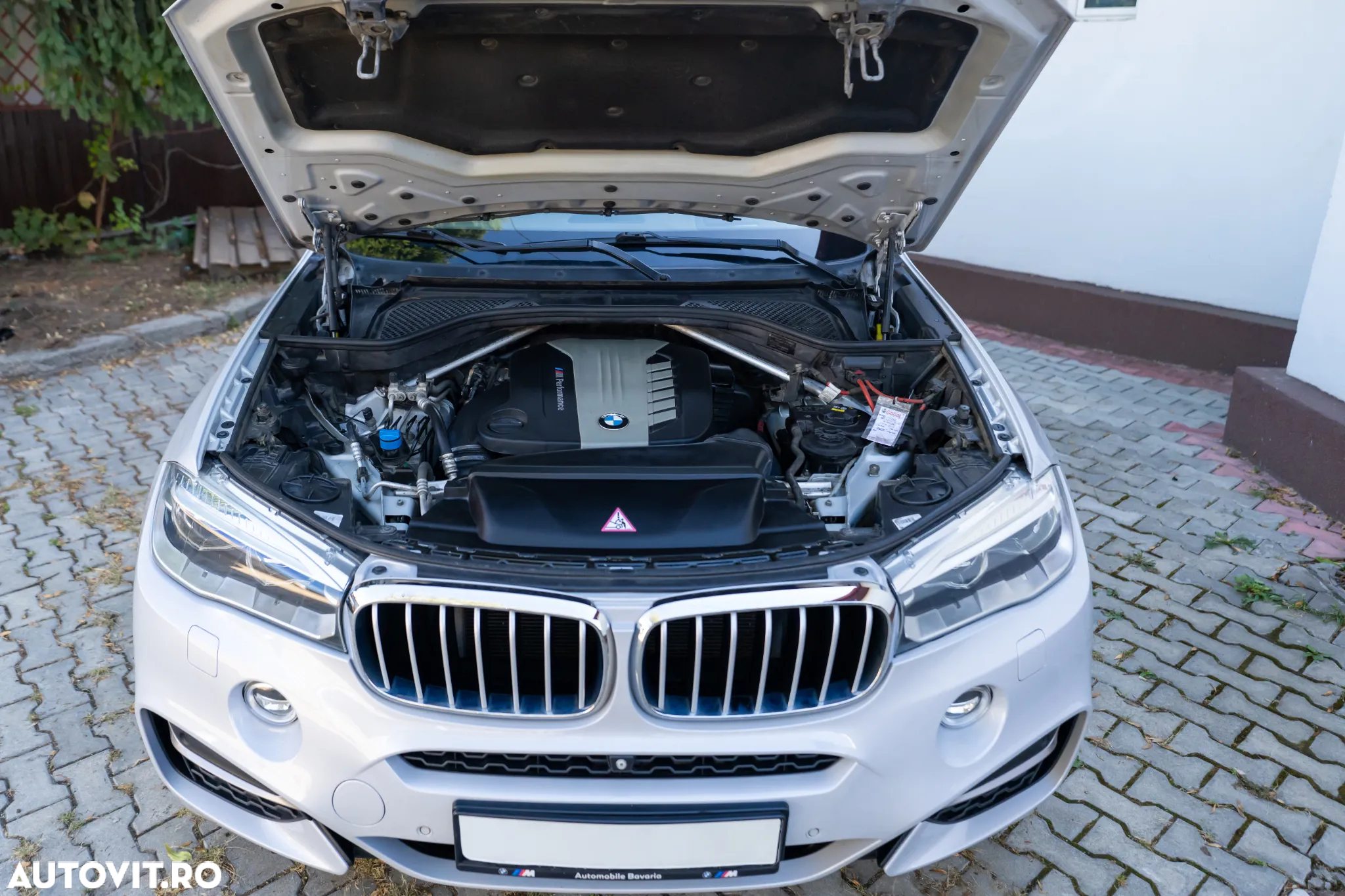 BMW X6 M M50d - 12