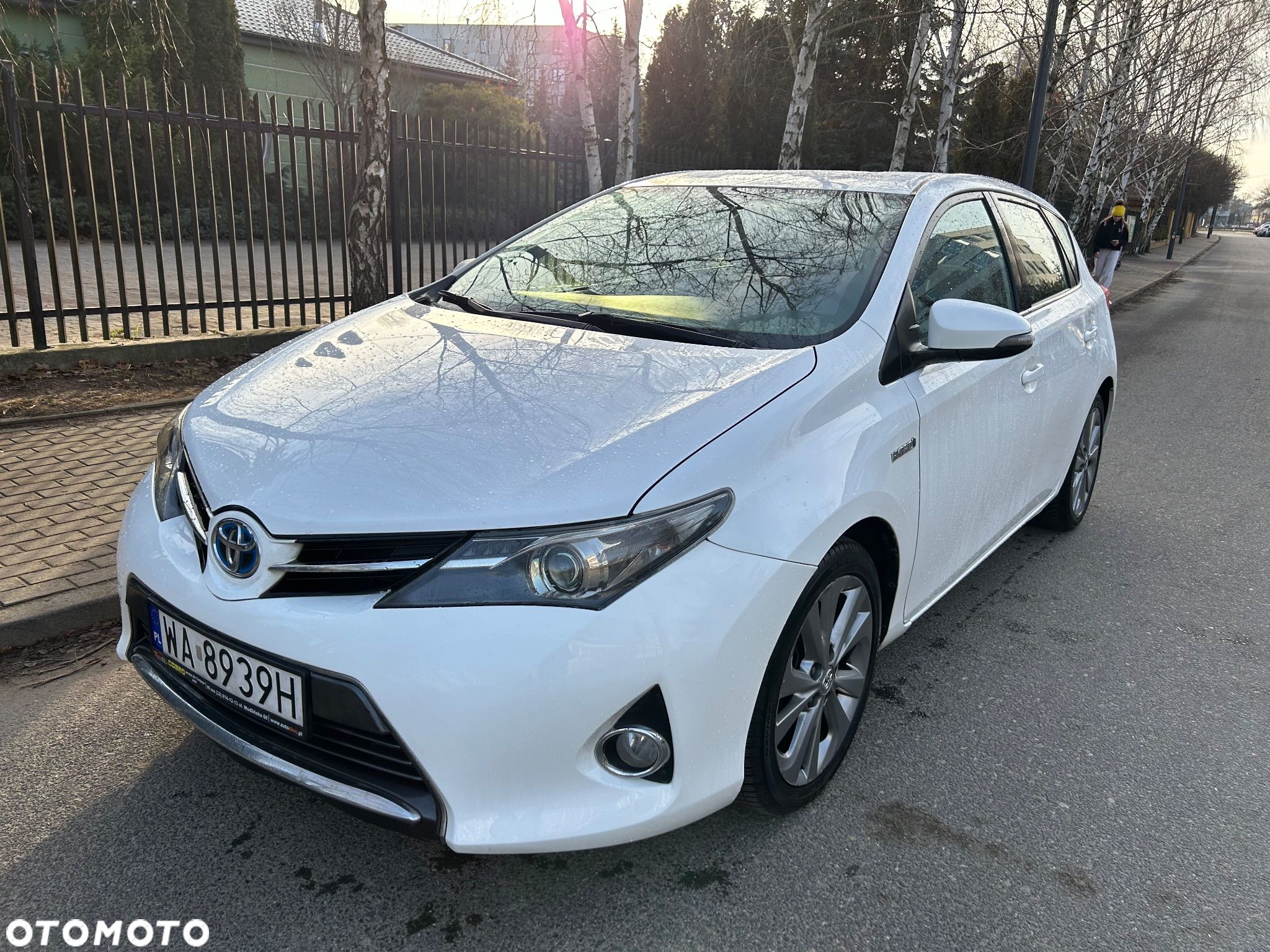 Toyota Auris 1.8 HSD Prestige - 1