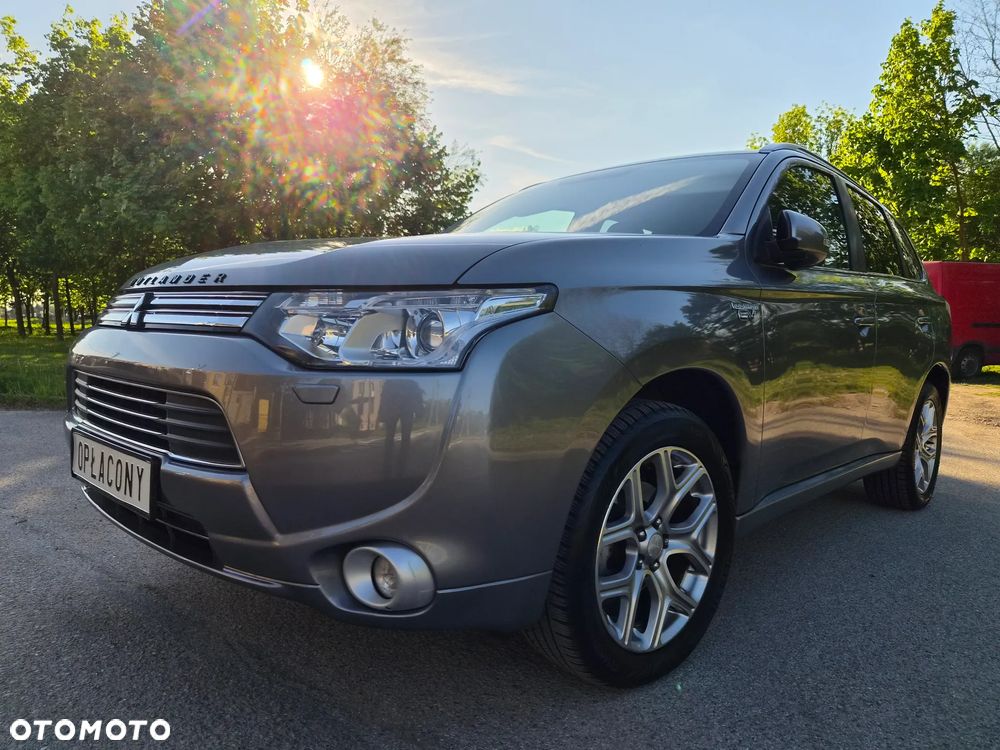 Mitsubishi Outlander - 11