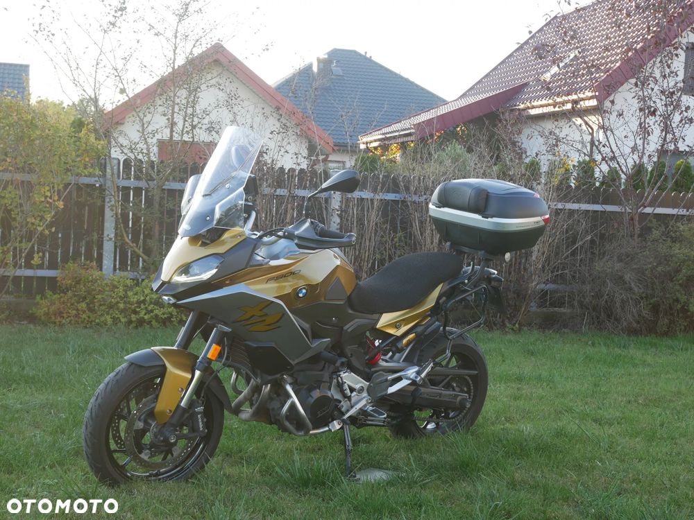 BMW F - 2