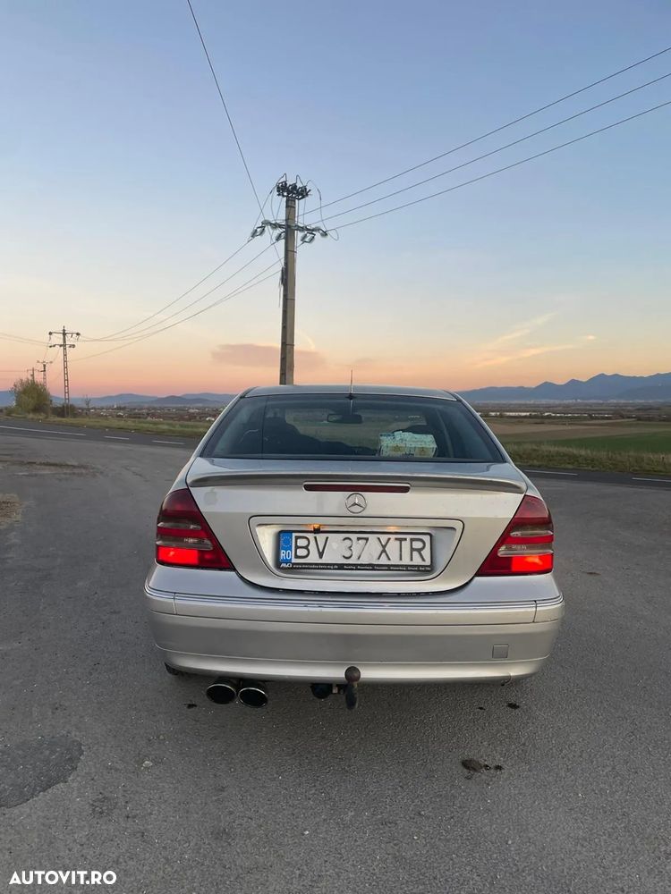 Mercedes-Benz C 200 CDI - 4