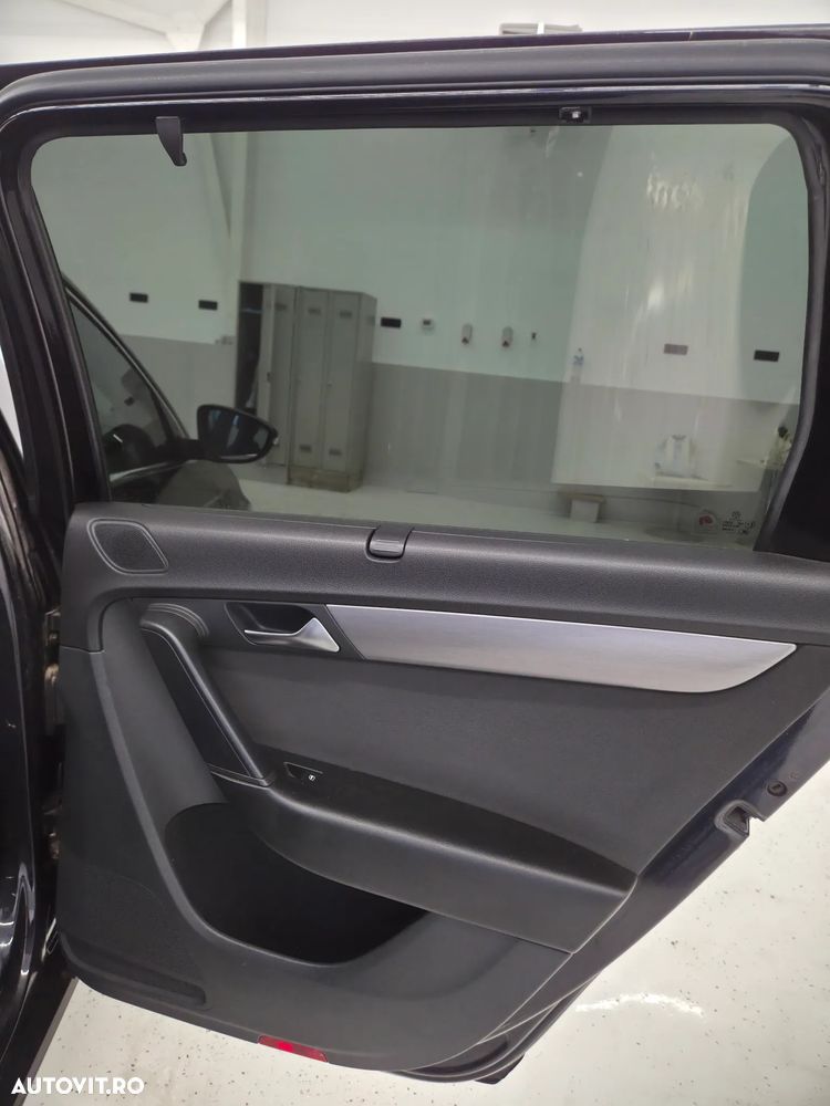 Volkswagen Passat 2.0 TDI Comfortline DPF - 11