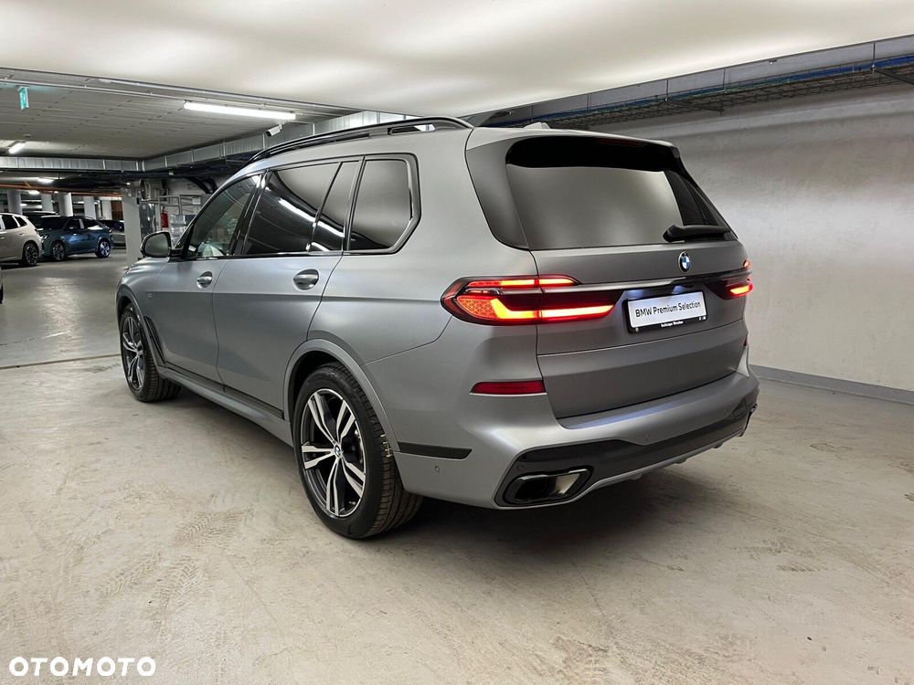 BMW X7 - 12