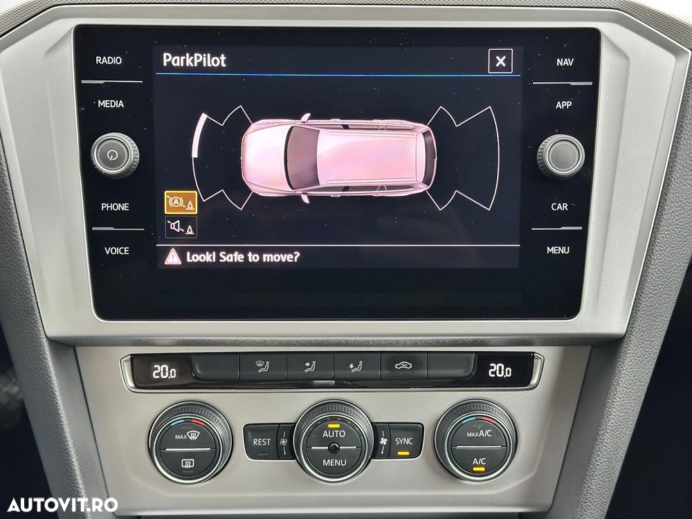 Volkswagen Passat Variant 1.6 TDI (BlueMotion Technology) DSG Comfortline - 36