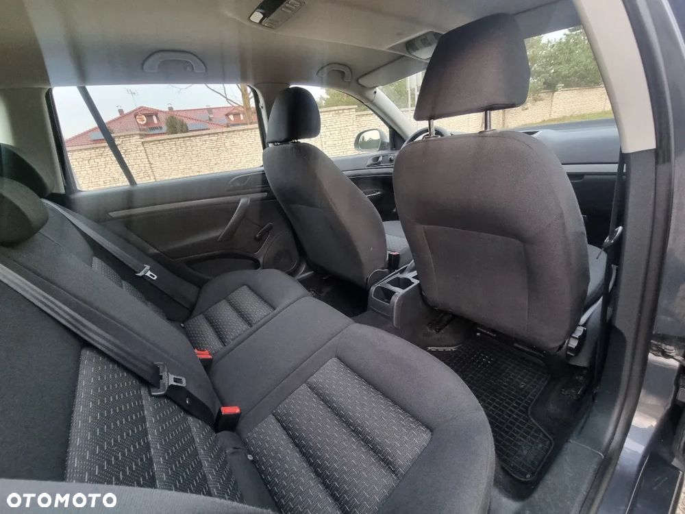 Skoda Octavia 1.6 Ambiente EU5 - 9
