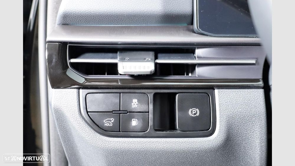 Kia Sportage 1.6 T-GDi PHEV Tech — fotografia 8