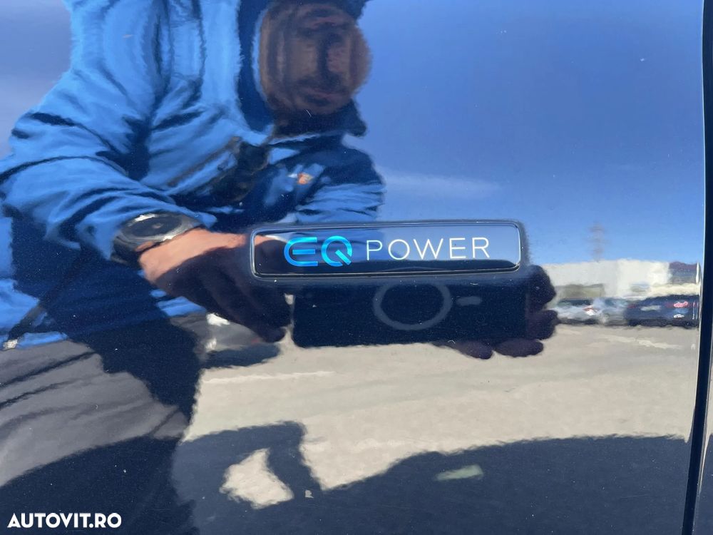 Mercedes-Benz GLC - 32