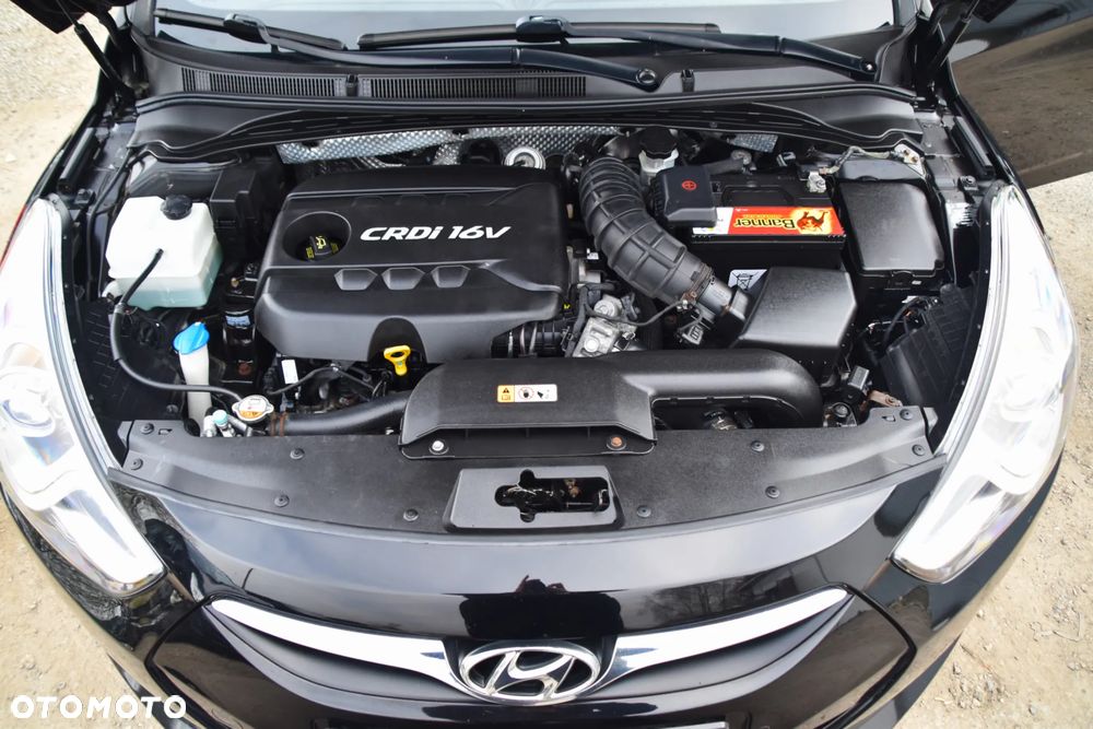 Hyundai i40 i40cw 1.7 CRDi Fifa World Cup Edition - 24