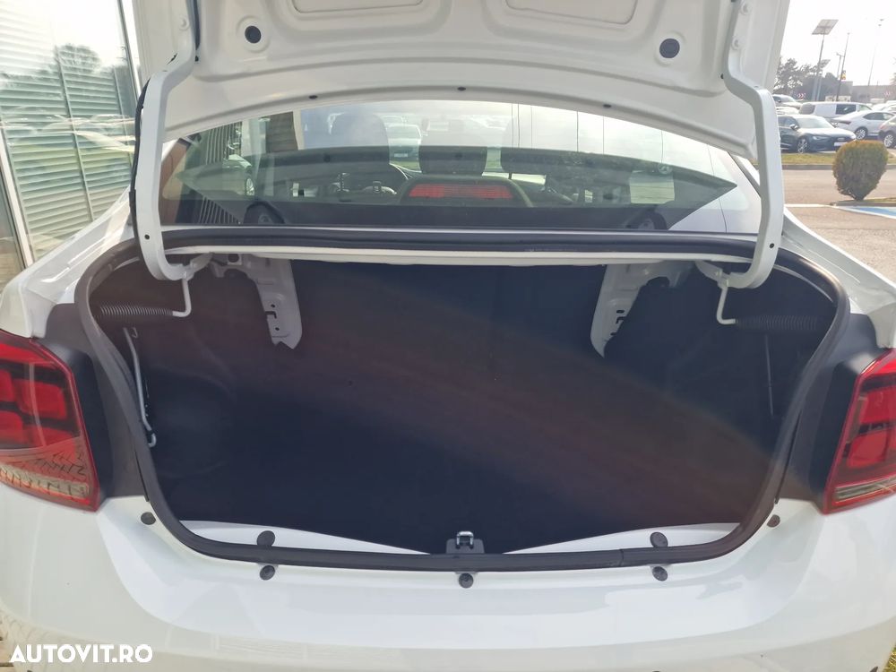 Dacia Logan 0.9 TCe Laureate - 8