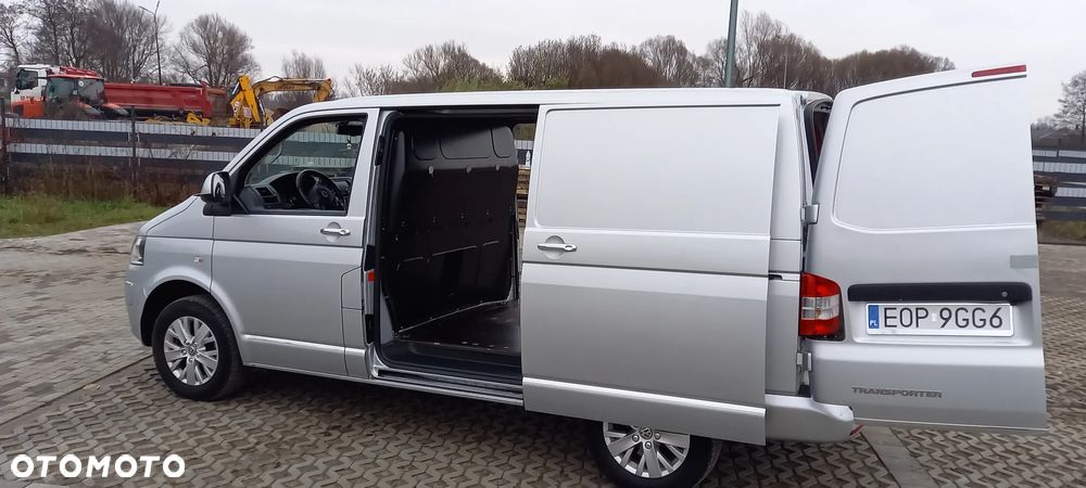 Volkswagen Transporter T5 - 18