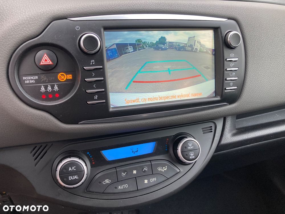 Toyota Yaris 1.5 VVT-i Launch Edition - 11