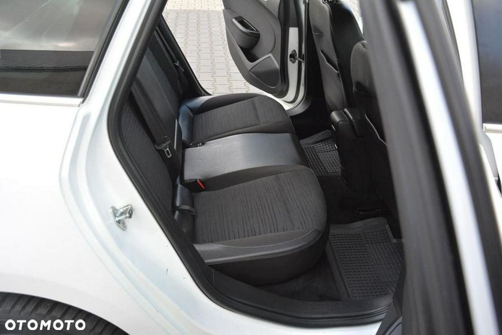 Opel Astra 1.4 Turbo Cosmo - 15