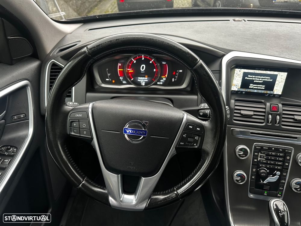 Volvo XC 60 D3 Geartronic Summum - 20