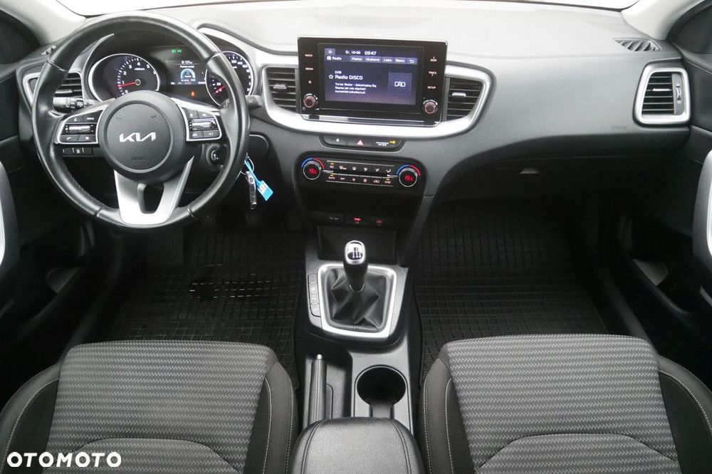Kia Ceed 1.5 T-GDI M - 8