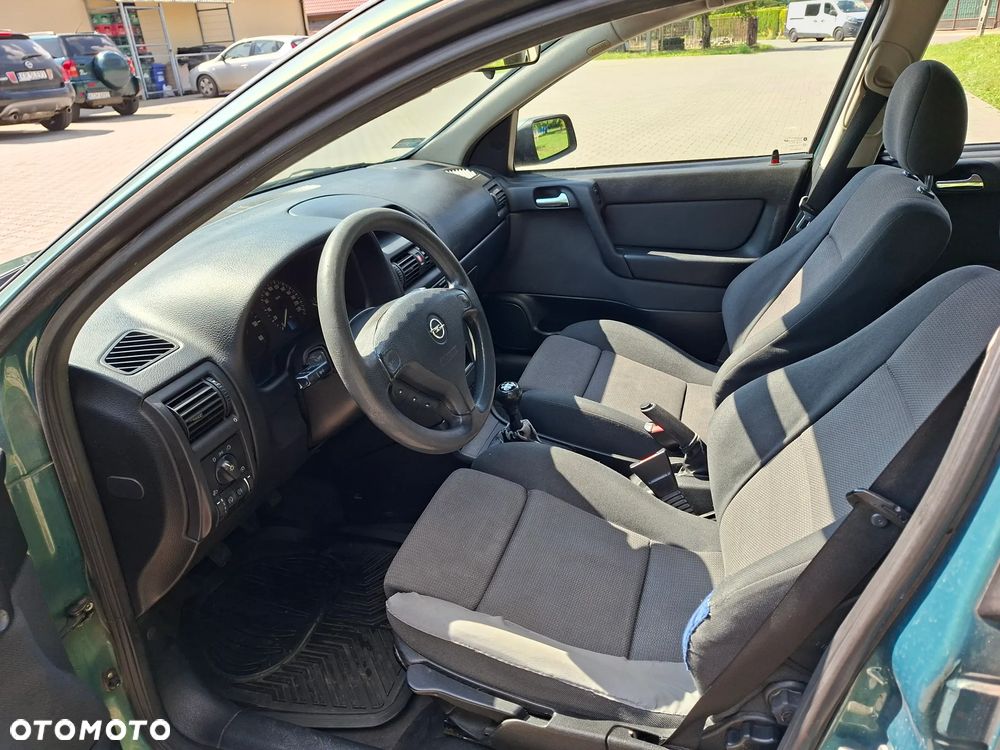 Opel Astra 2.0 DTI - 13