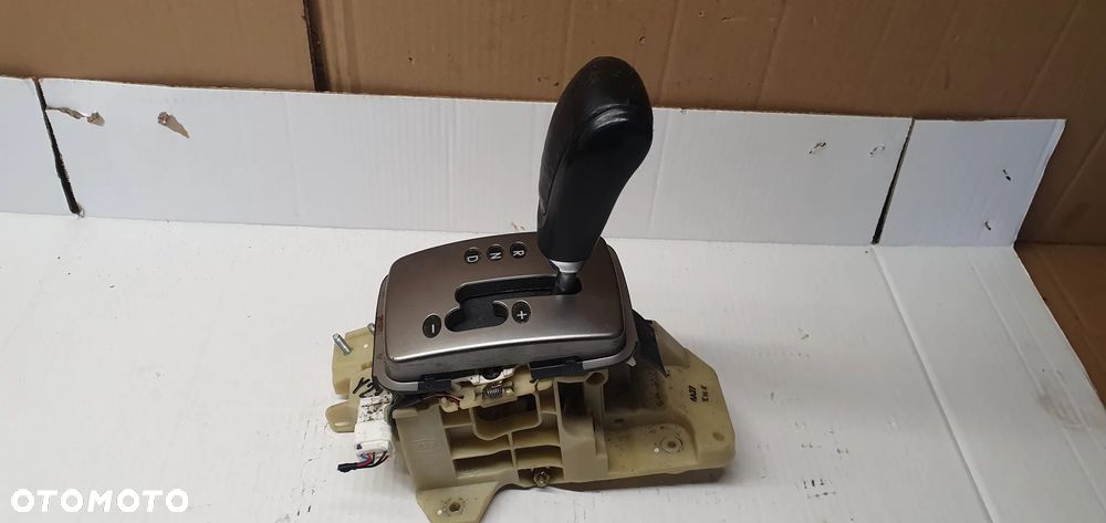 Wybierak lewarek biegów automat Kia Sorento I - 5