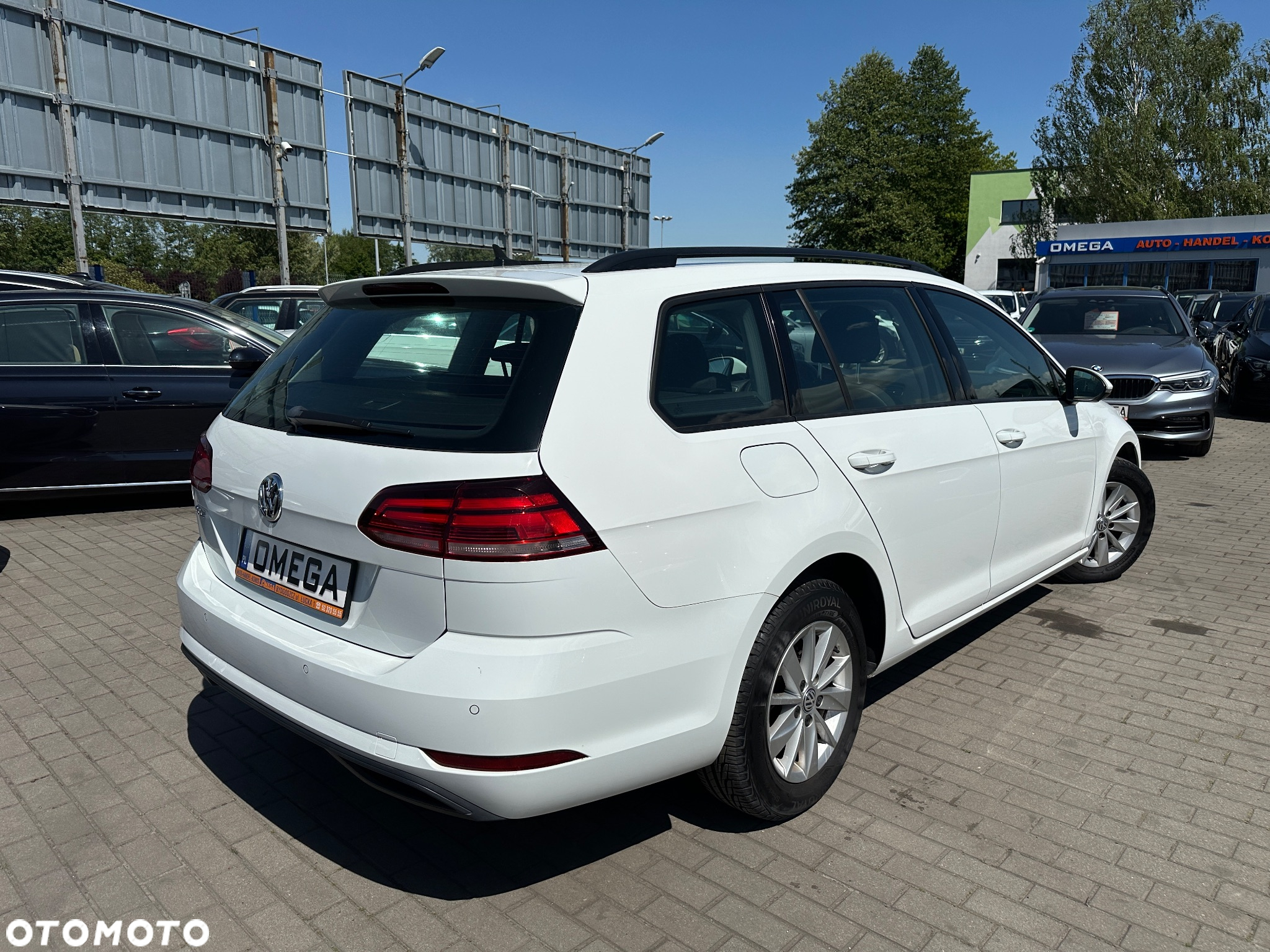 Volkswagen Golf VII 1.6 TDI BMT Comfortline - 3