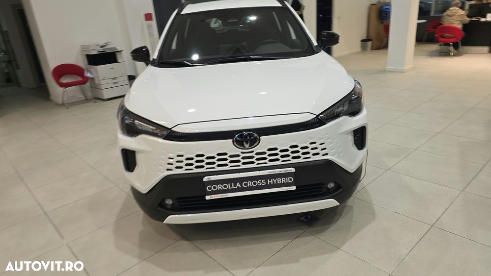 Toyota Corolla Cross - 2