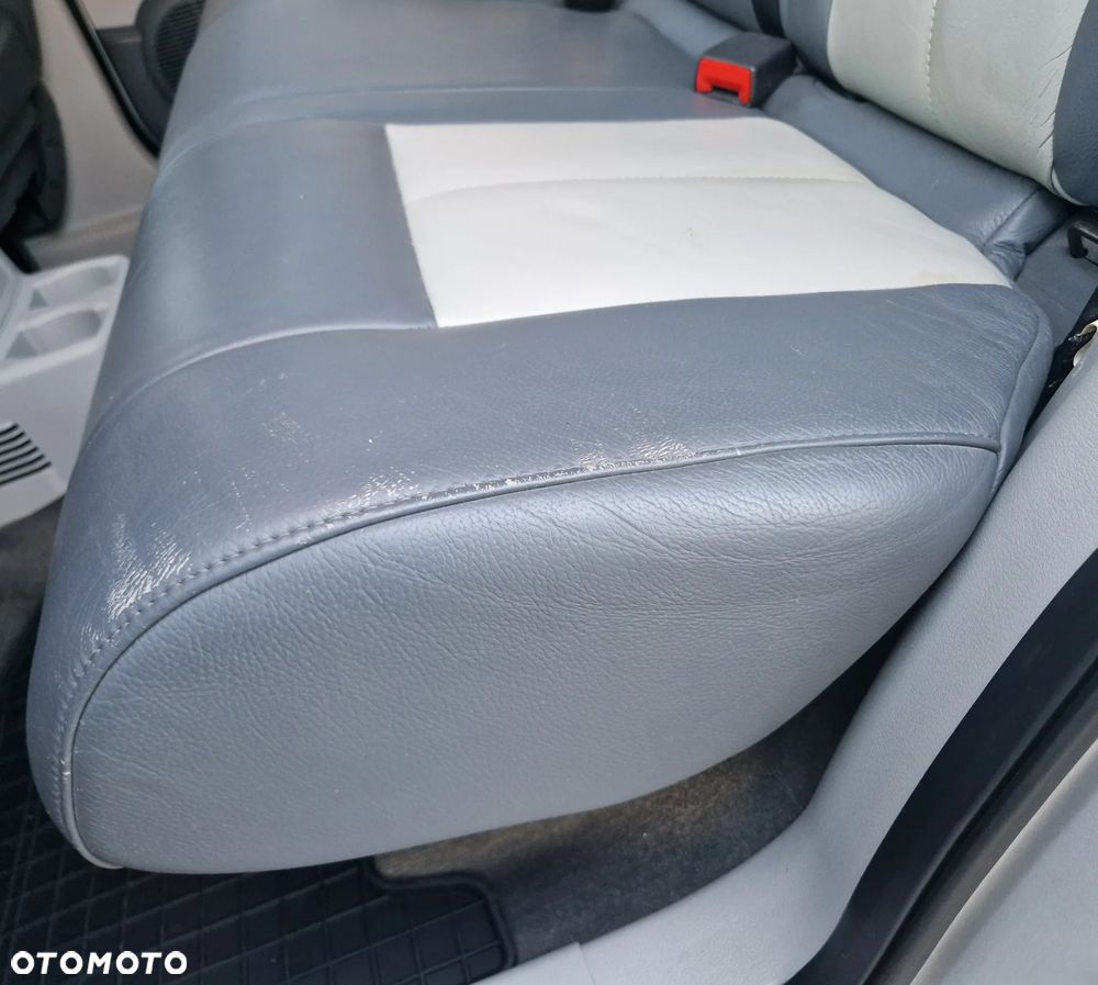 Jeep Cherokee 3.7 Limited - 23