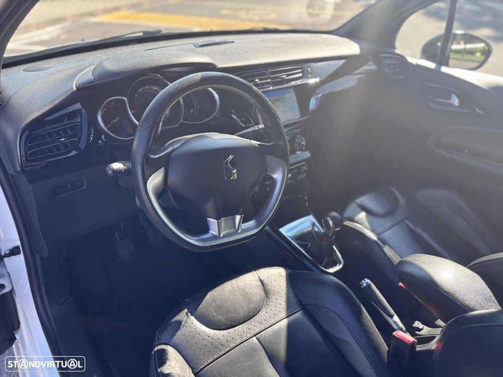 Citroën DS3 1.6 e-HDi So Chic - 10
