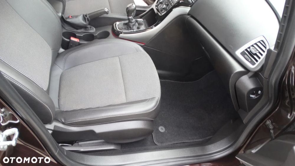 Opel Astra 1.4 Turbo Cosmo - 15