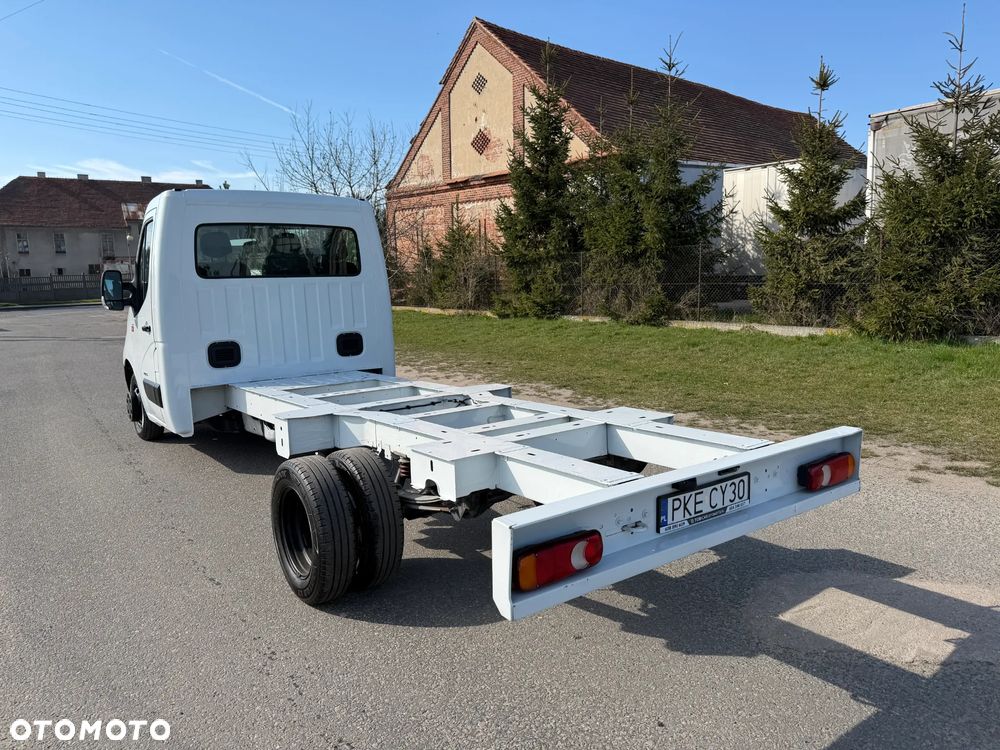 Renault Master * 2.3 / 165KM * Długa rama do zabudowy * Rozstaw osi: 4.3m * - 10