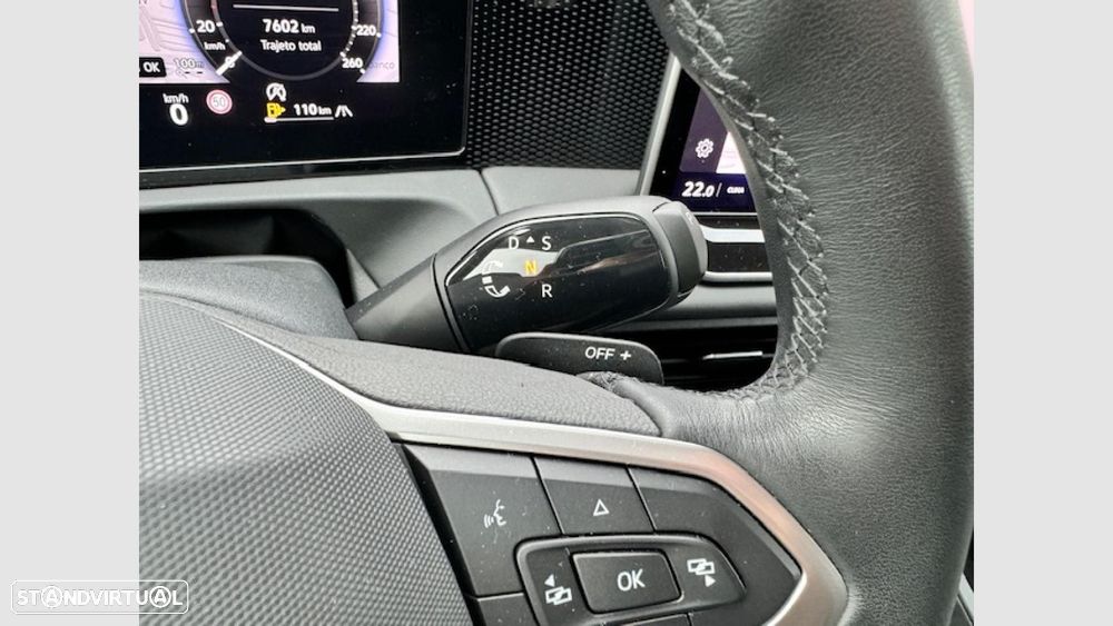 VW Passat Variant 2.0 TDi Business DSG - 27