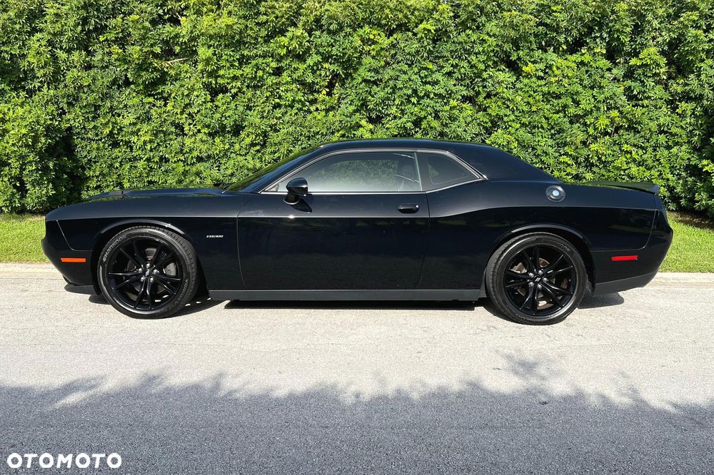 Dodge Challenger 5.7 R/T - 8
