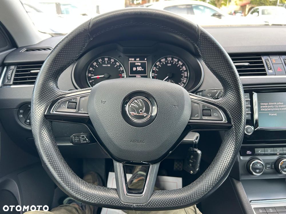Skoda Octavia 2.0 TDI Elegance DSG - 25