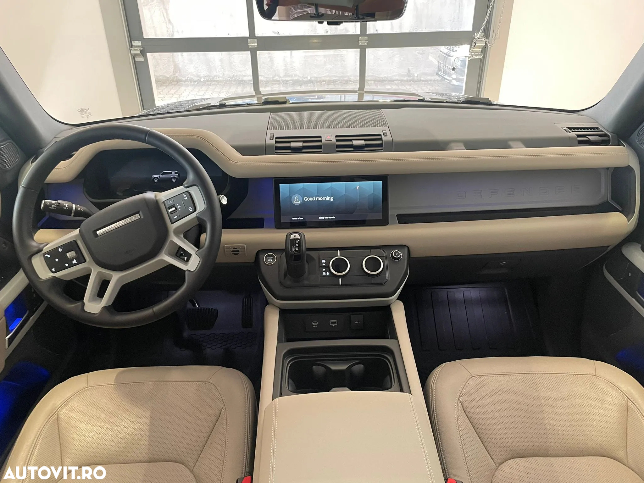 Land Rover Defender - 9